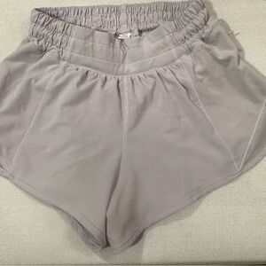 Lululemon Hotty Hot Shorts 2.5